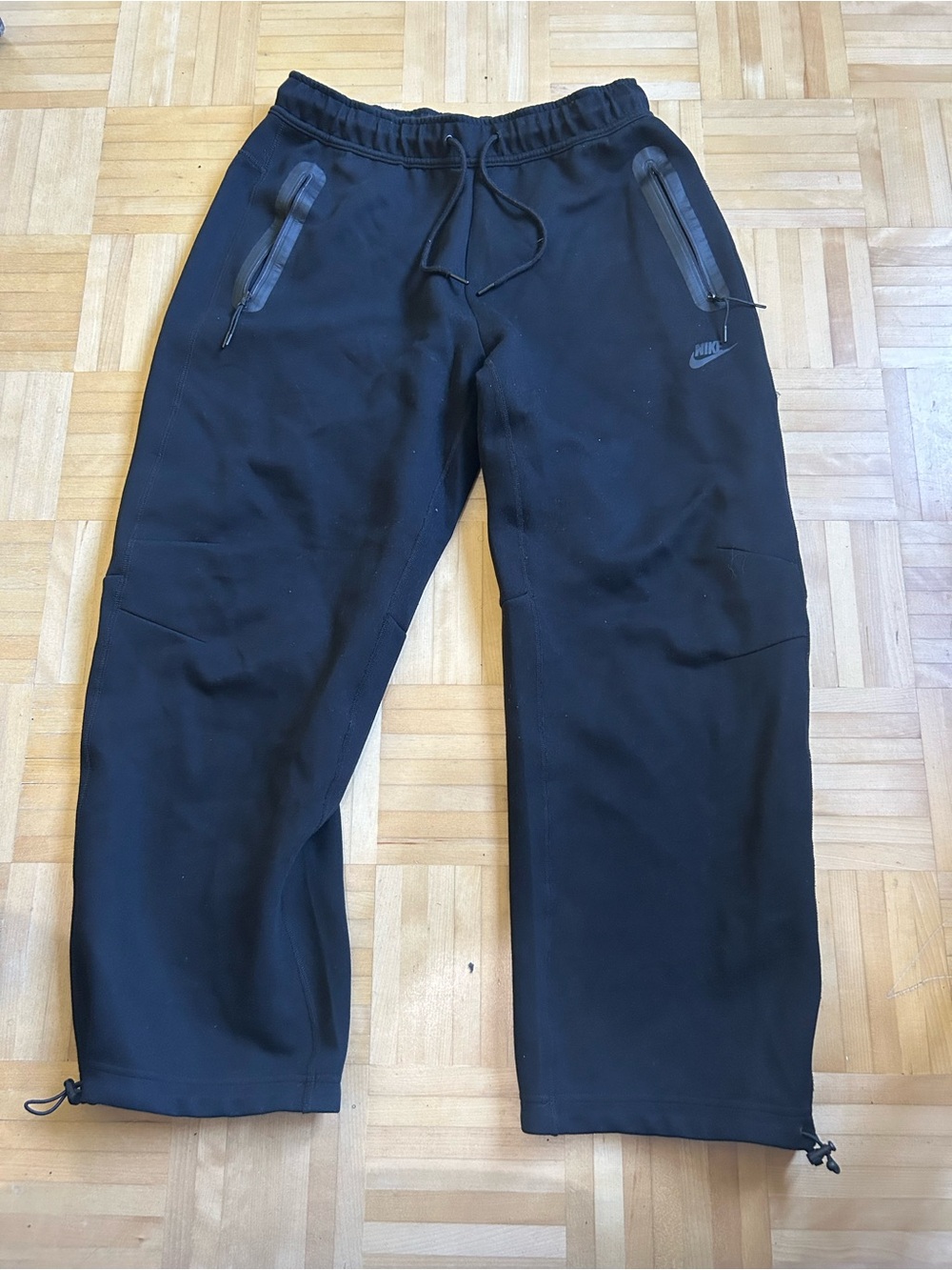 Nike Black Men's Drawstring Jogger Pants with Zippered Pockets